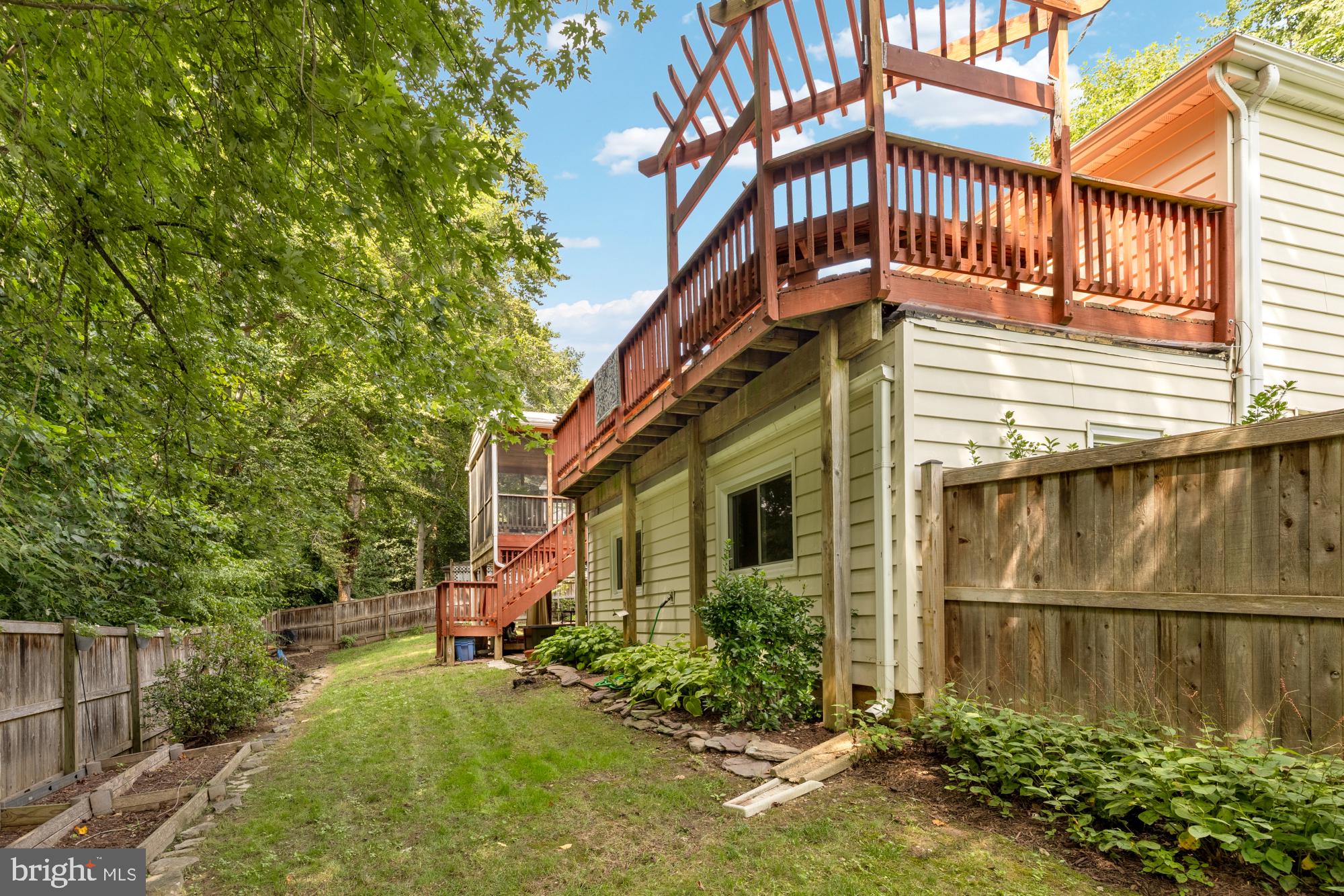 8006 ROCKWOOD COURT