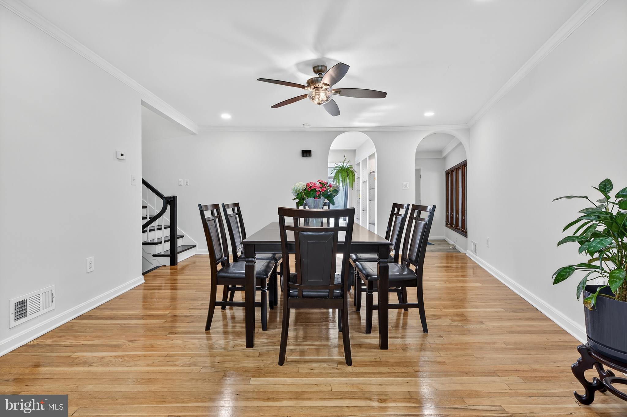 5511 GWYN PLACE