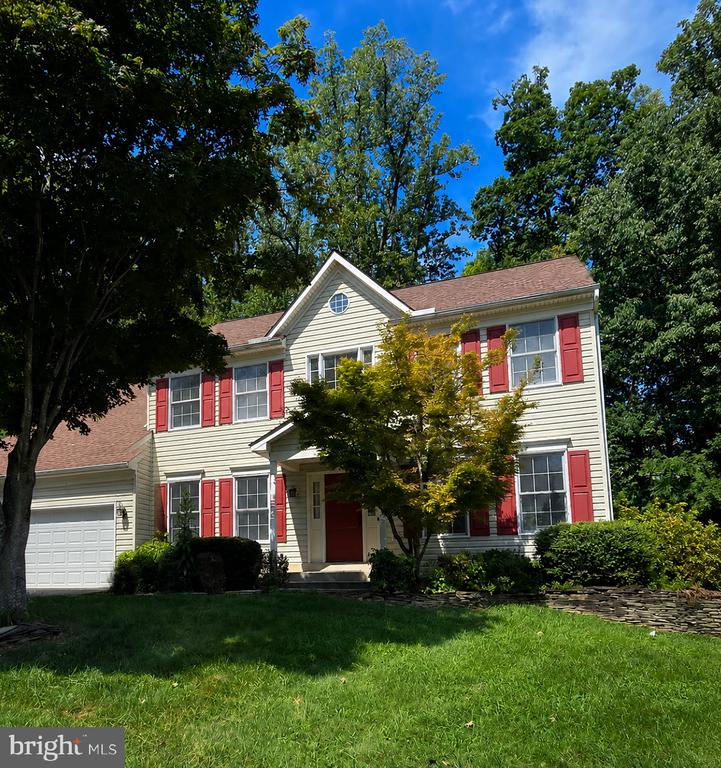 2038 HANSON LANE