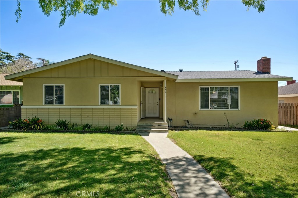 596 N Palm Avenue