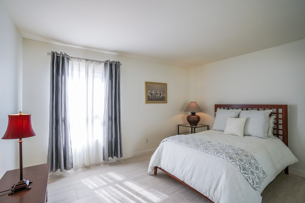 1150 E Palm Canyon Drive 82