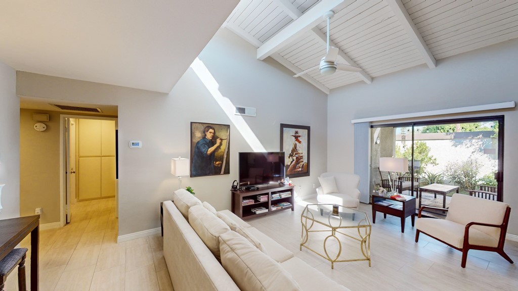 1150 E Palm Canyon Drive 82