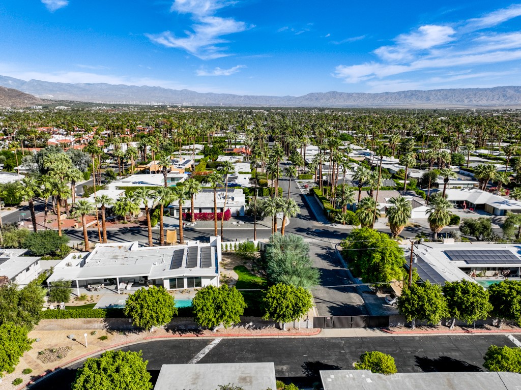 1150 E Palm Canyon Drive 82