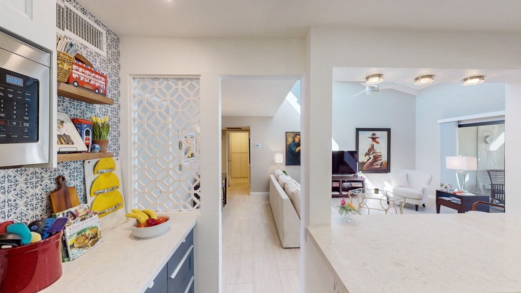 1150 E Palm Canyon Drive 82