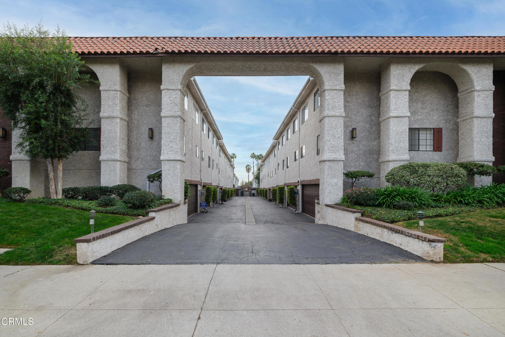 2450 E Del Mar Blvd Boulevard Unit: 22