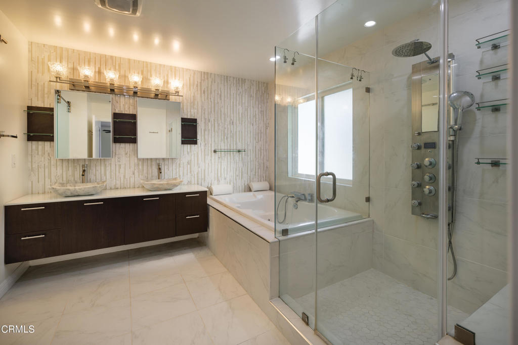 1425 Cresthaven Drive