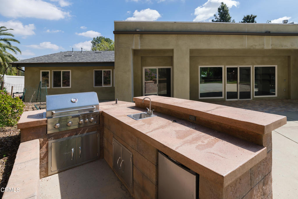 1425 Cresthaven Drive