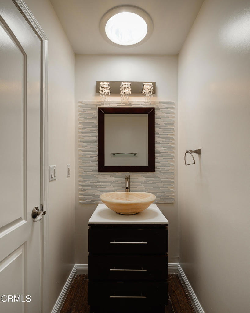 1425 Cresthaven Drive