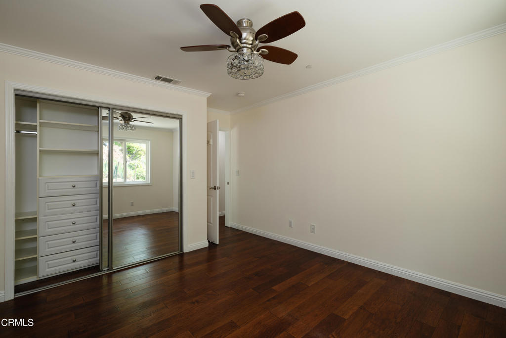 1425 Cresthaven Drive