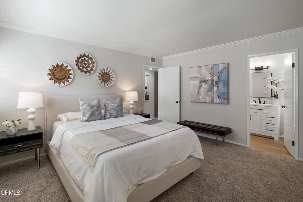 10518 Sunland Boulevard 7