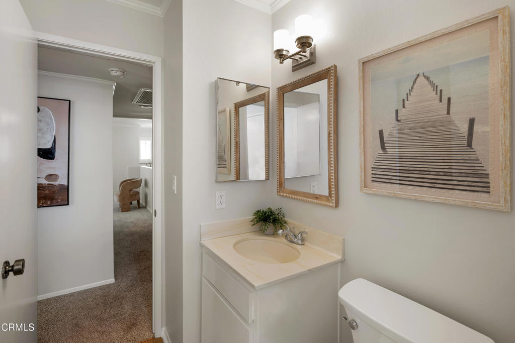 10518 Sunland Boulevard 7