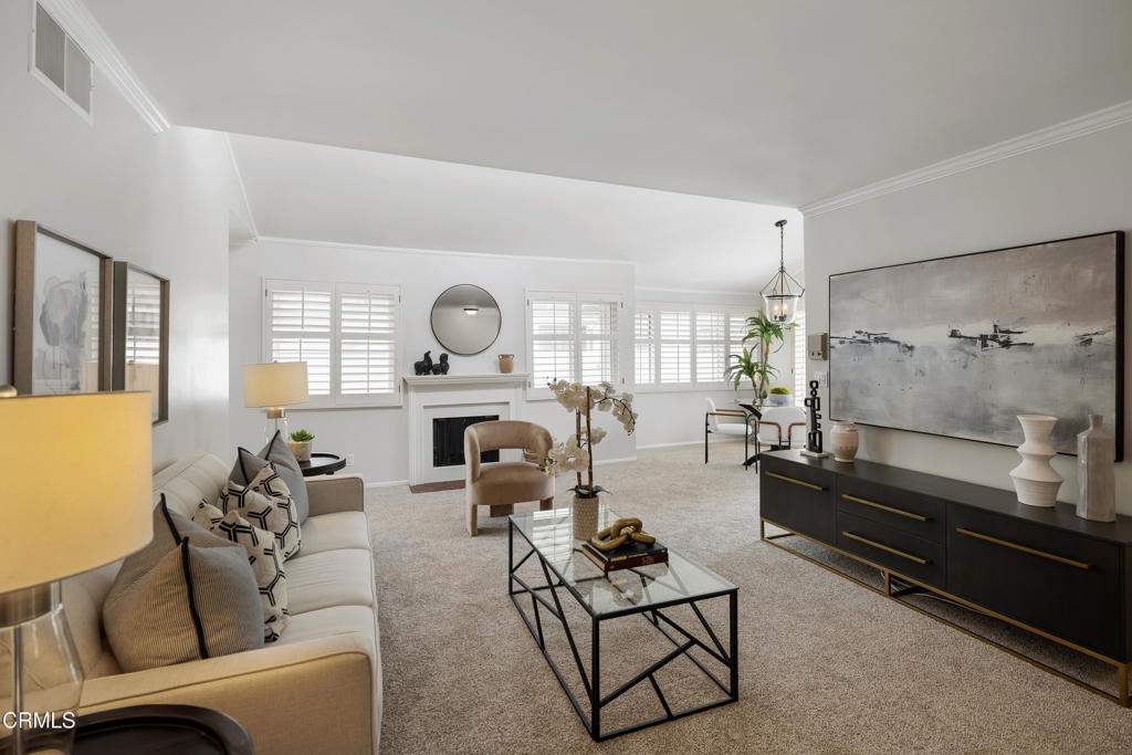 10518 Sunland Boulevard 7
