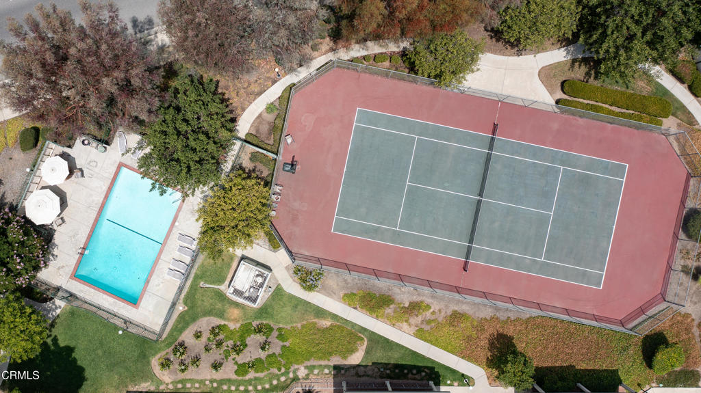 10518 Sunland Boulevard 7