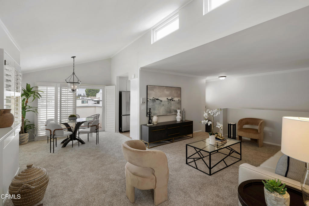 10518 Sunland Boulevard 7