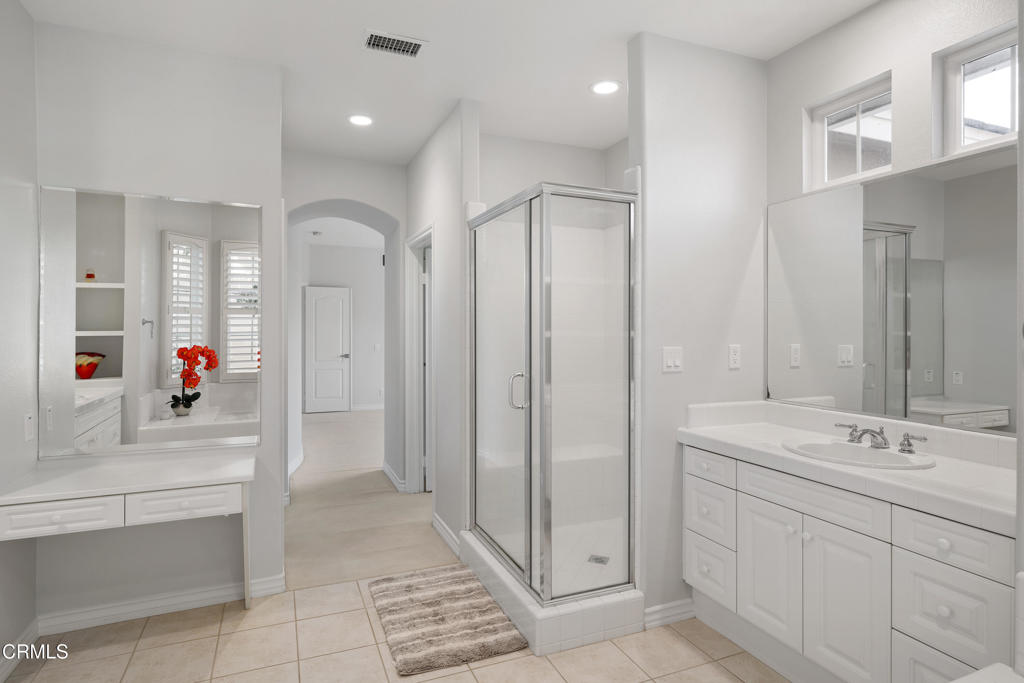 3731 N Hollingsworth Road