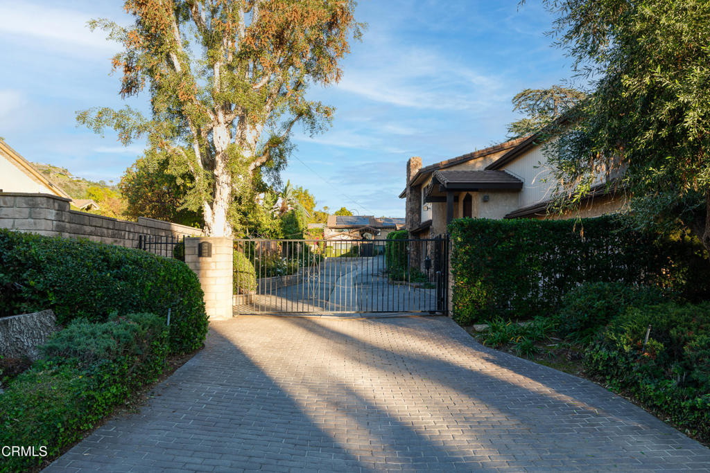 1400 Valley View Road 1