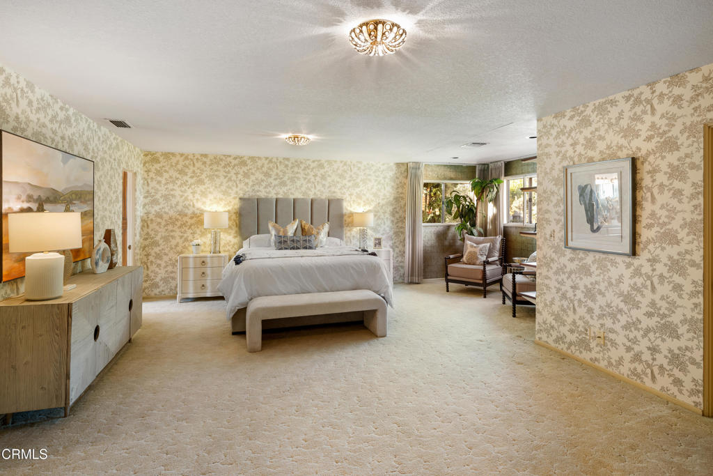 1400 Valley View Road 1