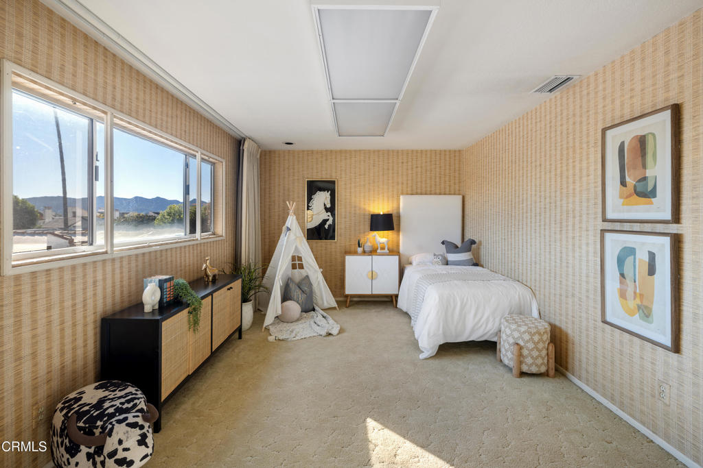 1400 Valley View Road 1