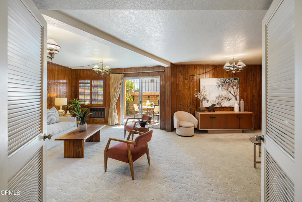 1400 Valley View Road 1