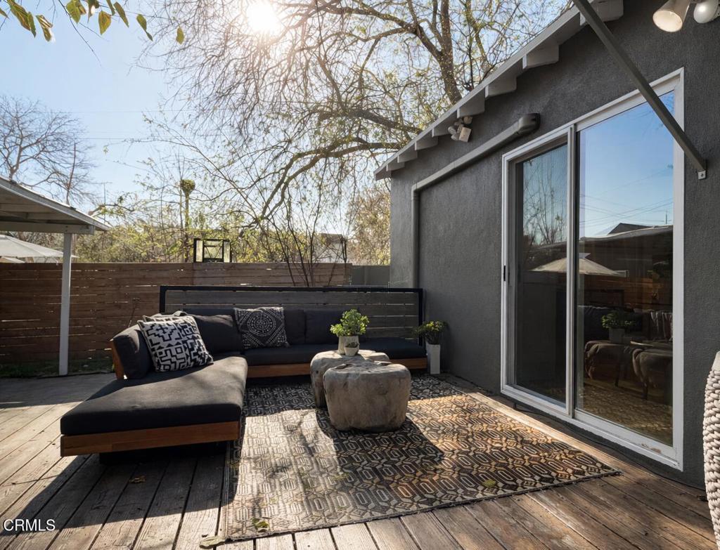 230 W Elmwood Avenue