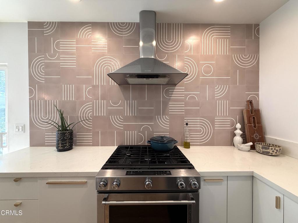 230 W Elmwood Avenue