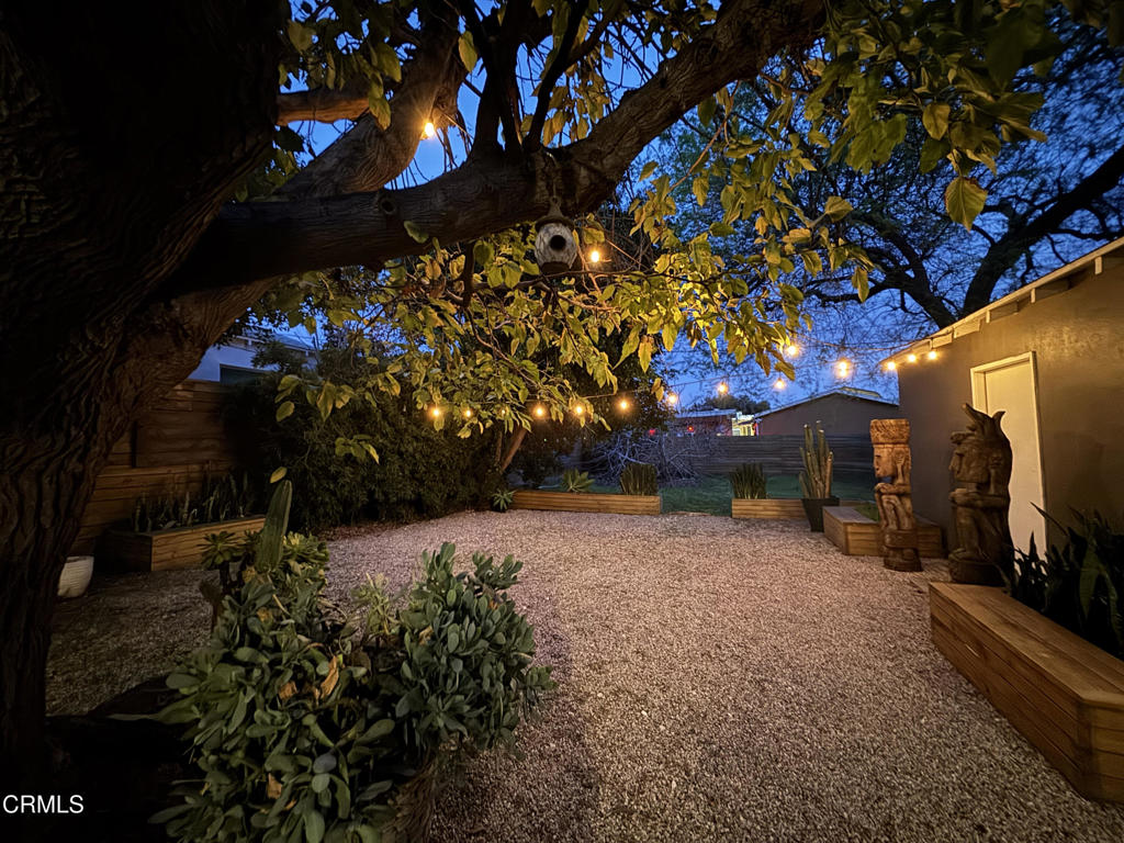 230 W Elmwood Avenue