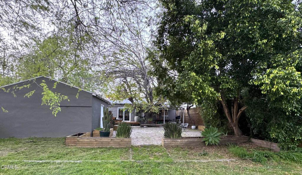 230 W Elmwood Avenue