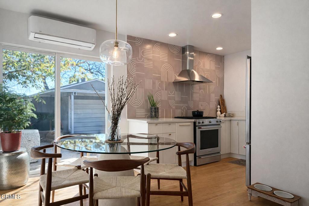 230 W Elmwood Avenue