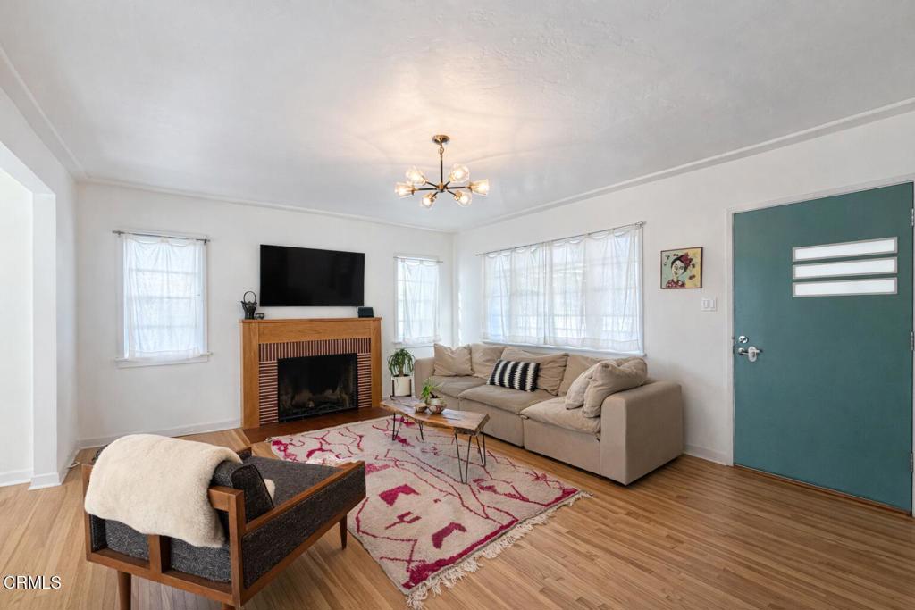 230 W Elmwood Avenue