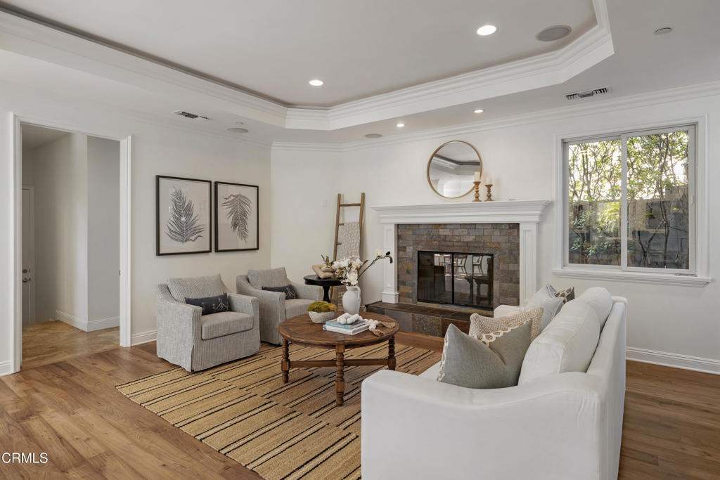 788 E Sierra Madre Boulevard