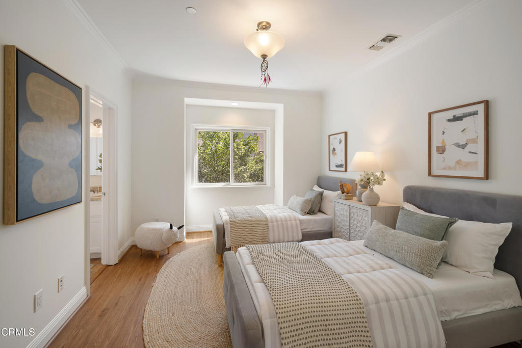 788 E Sierra Madre Boulevard