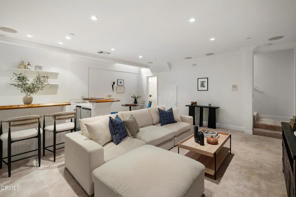 788 E Sierra Madre Boulevard