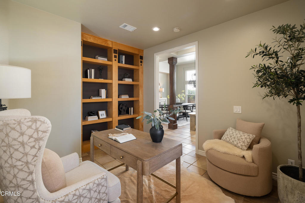 710 W Owen Court