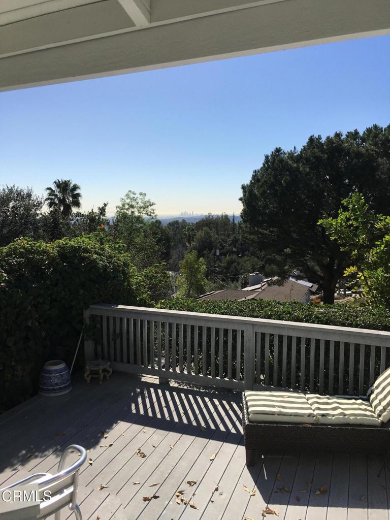 1205 E Loma Alta Drive