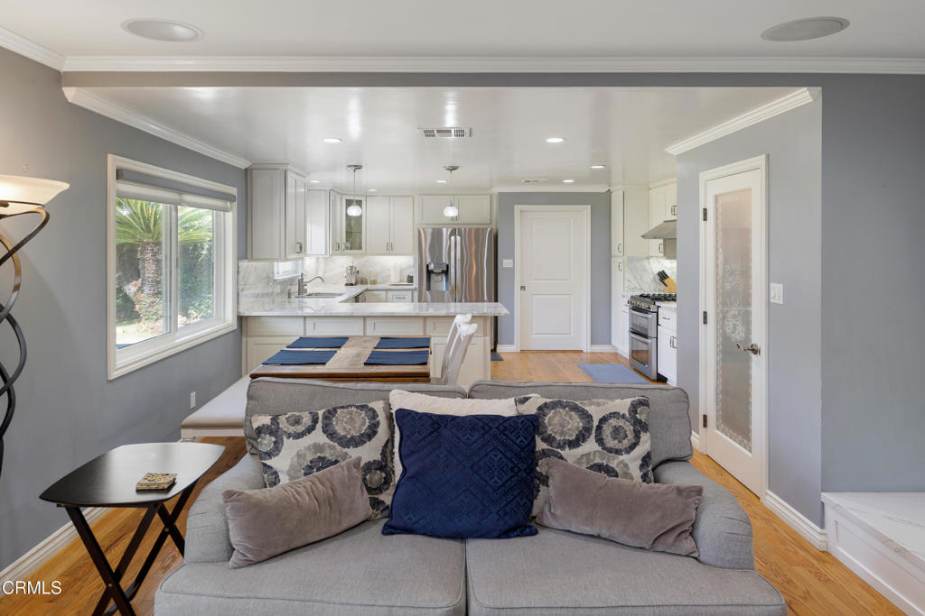 142 W Santa Anita Terrace