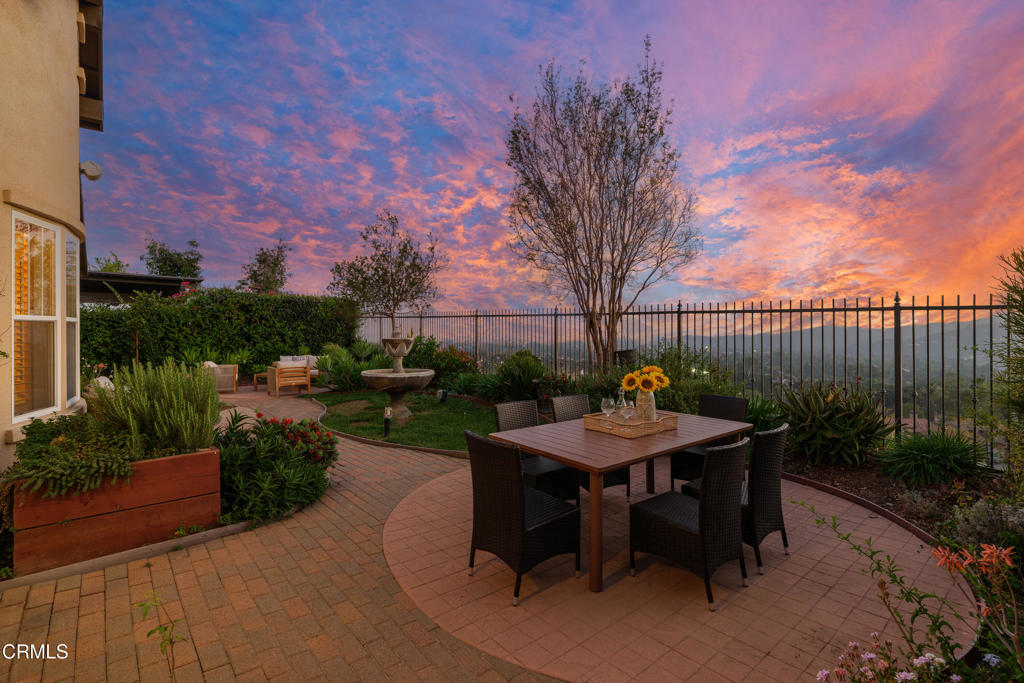 710 W Owen Court