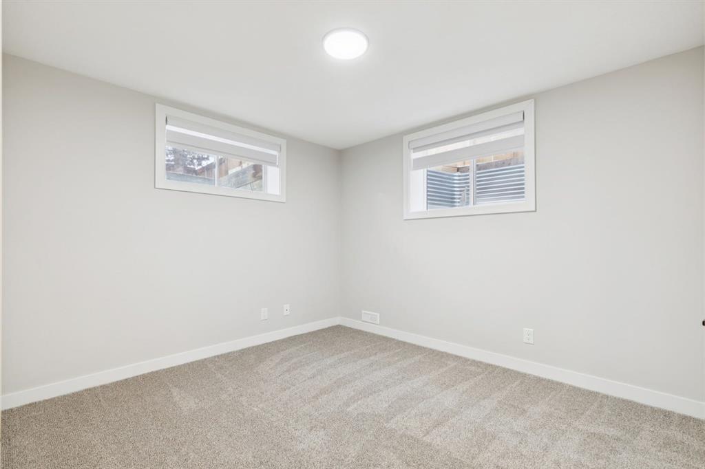 230 Chaparral Place SE