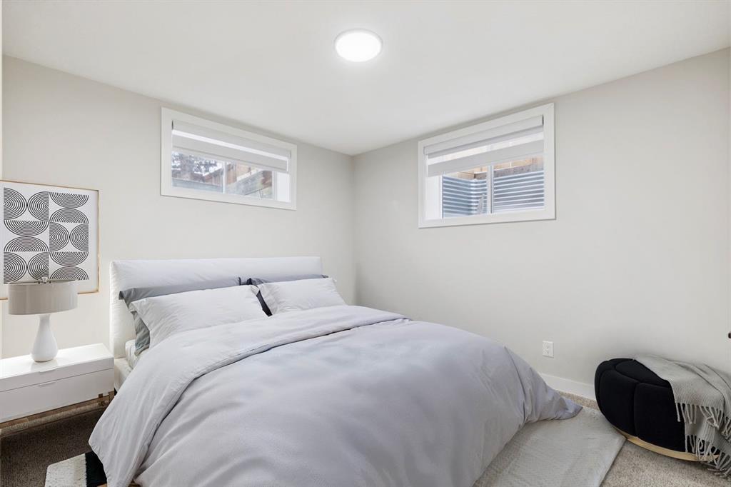 230 Chaparral Place SE