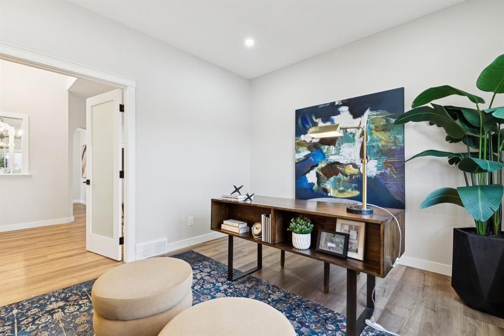 230 Chaparral Place SE