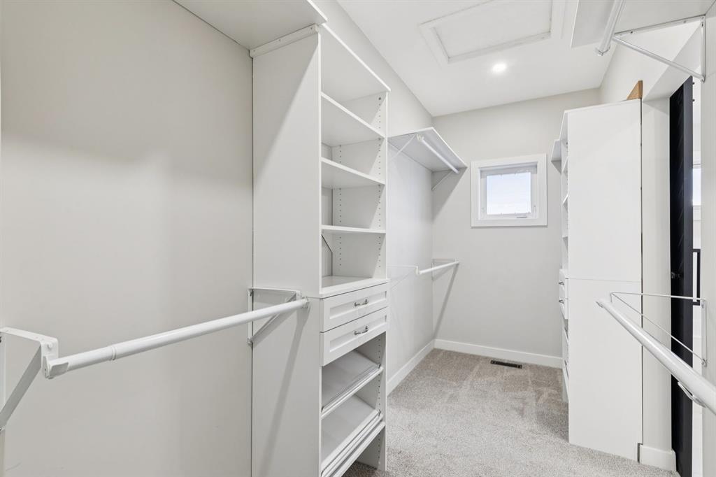 230 Chaparral Place SE