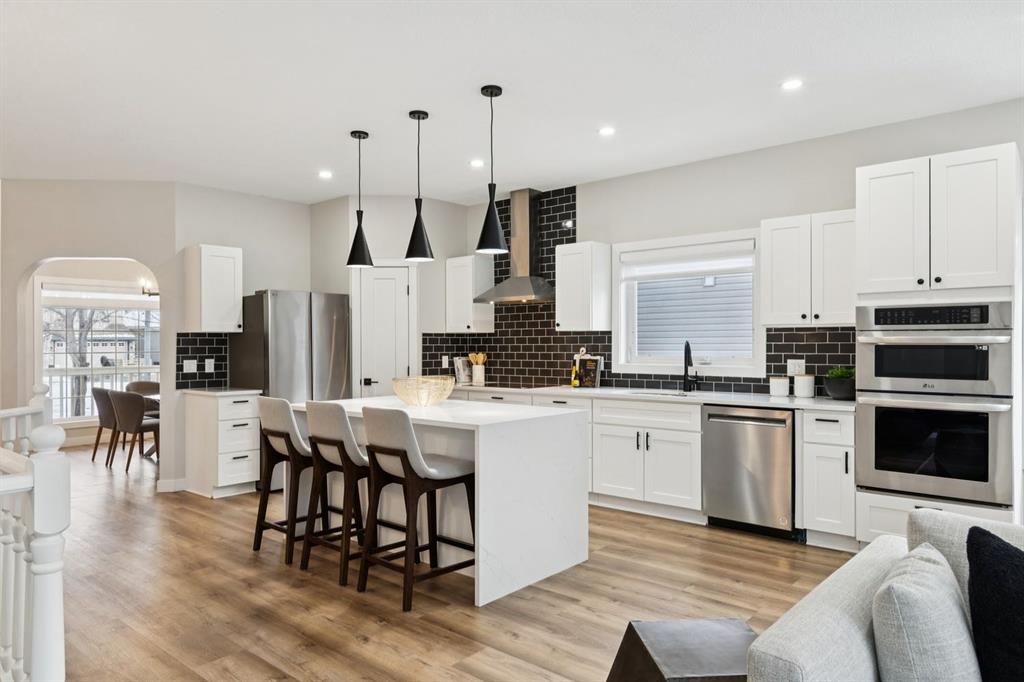 230 Chaparral Place SE