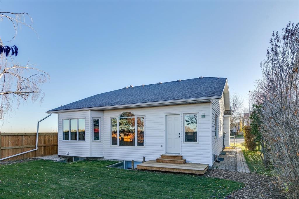 230 Chaparral Place SE