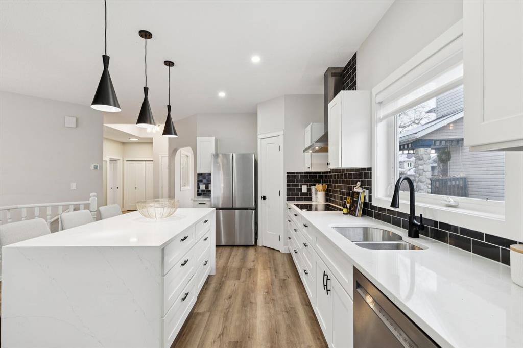 230 Chaparral Place SE