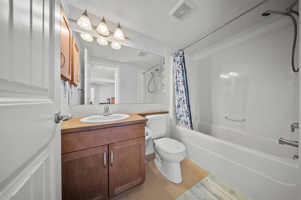 115 Prestwick Villas SE Unit: 2223