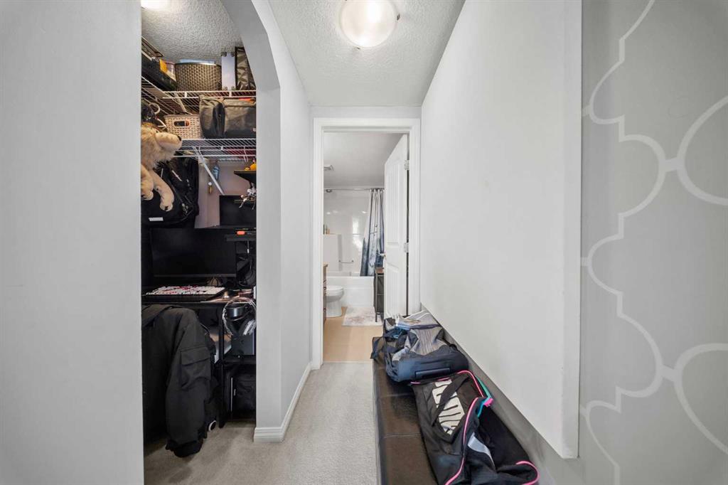 115 Prestwick Villas SE Unit: 2223