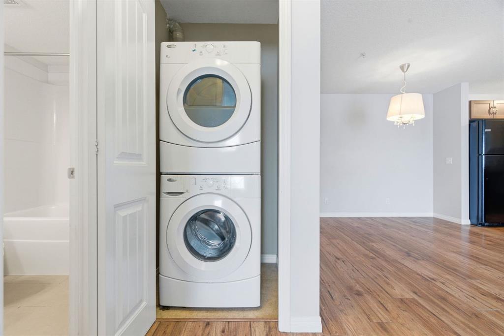 115 Prestwick Villas SE Unit: 2223