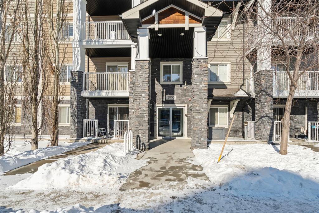 115 Prestwick Villas SE Unit: 2223