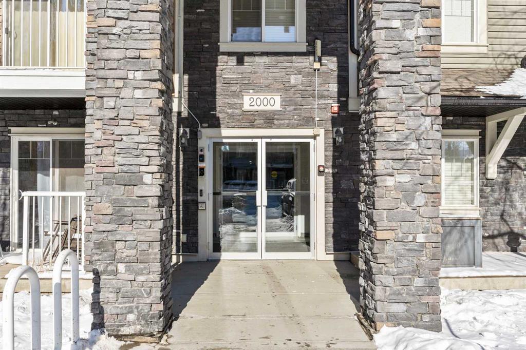 115 Prestwick Villas SE Unit: 2223