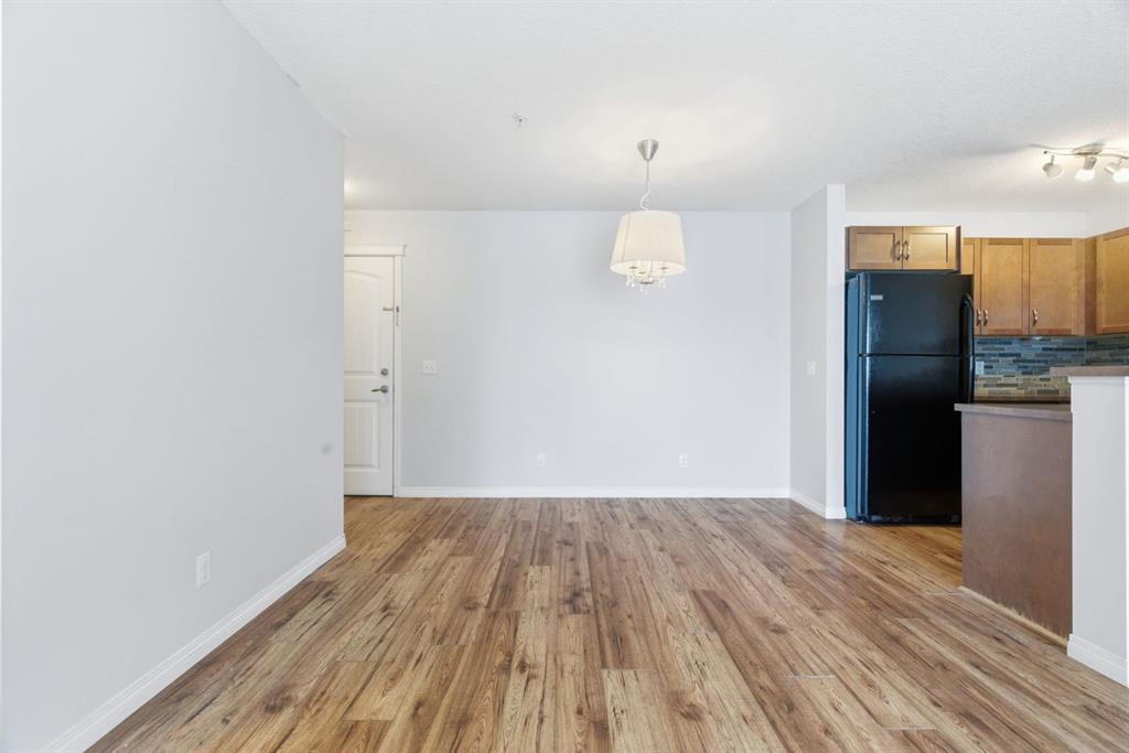 115 Prestwick Villas SE Unit: 2223