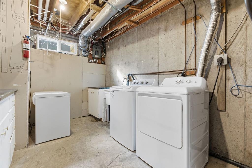 6605 Huntridge Hill NE